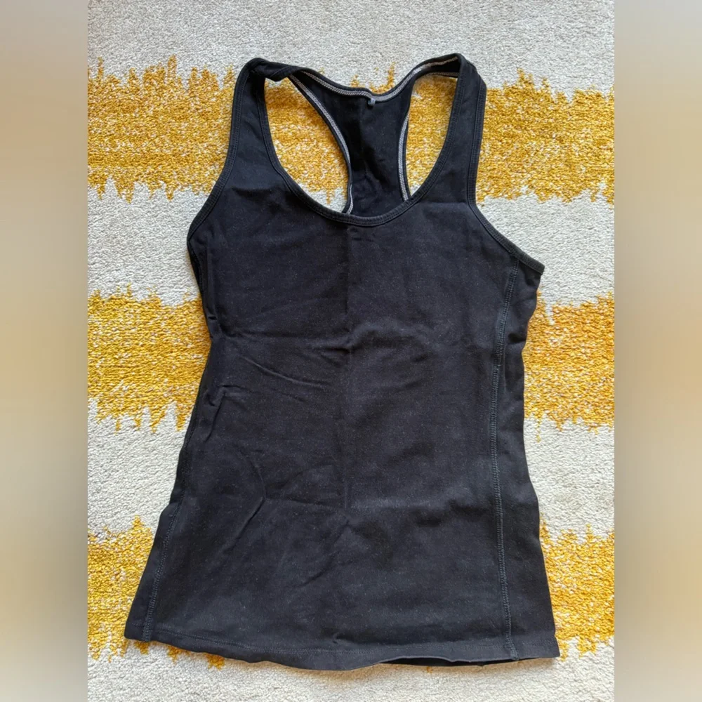 People Tree set Black & Purple Yoga Athletic Cross Back Tops & Cropped Leggings - Picture 5 of 10